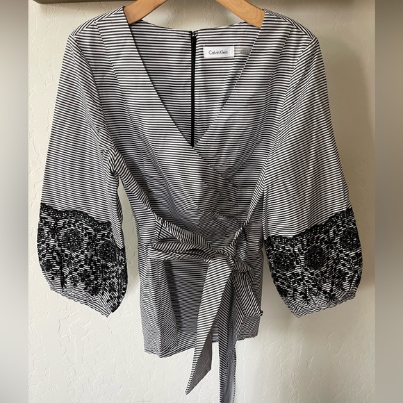 Calvin Klein| Poplin Wrap Top with Embroidered Balloon Sleeve•••+ Tie Waist - Picture 2 of 16